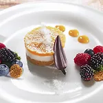 Palace 4* Μπιμπιόνε