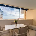 Palace 4* Μπιμπιόνε