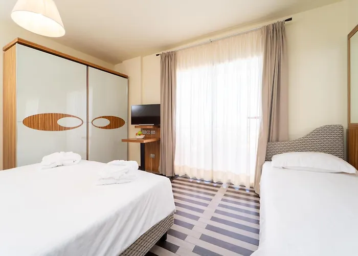 Palace 4*